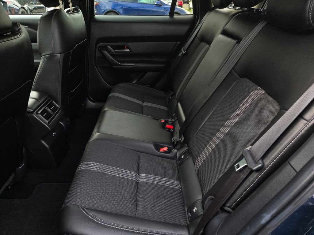 Certified 2025 MAZDA CX-50 2.5 Hybrid w/ Preferred Pkg image 12