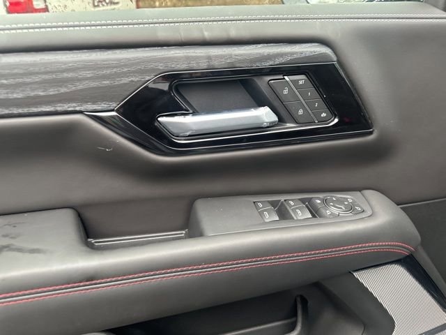 New 2025 GMC Yukon AT4 Ultimate image 14