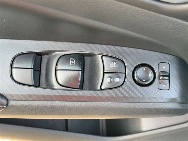 Used 2024 Nissan Altima 2.5 SV image 14