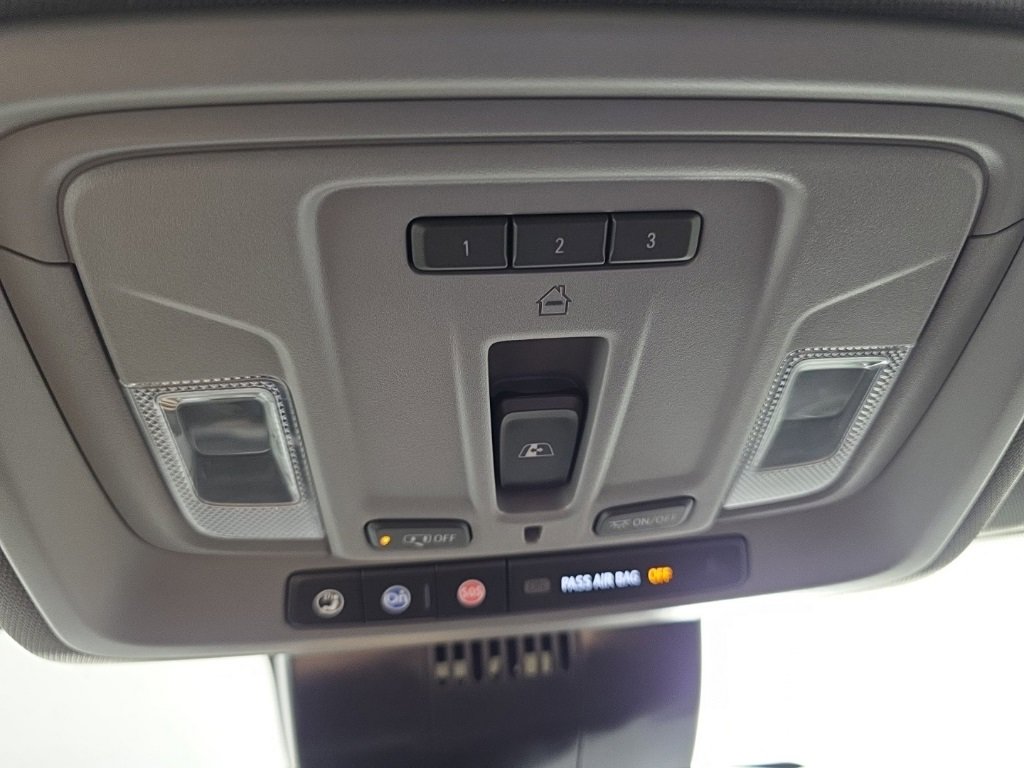 Used 2025 Chevrolet Silverado 1500 LTZ w/ LTZ Convenience Package II image 28