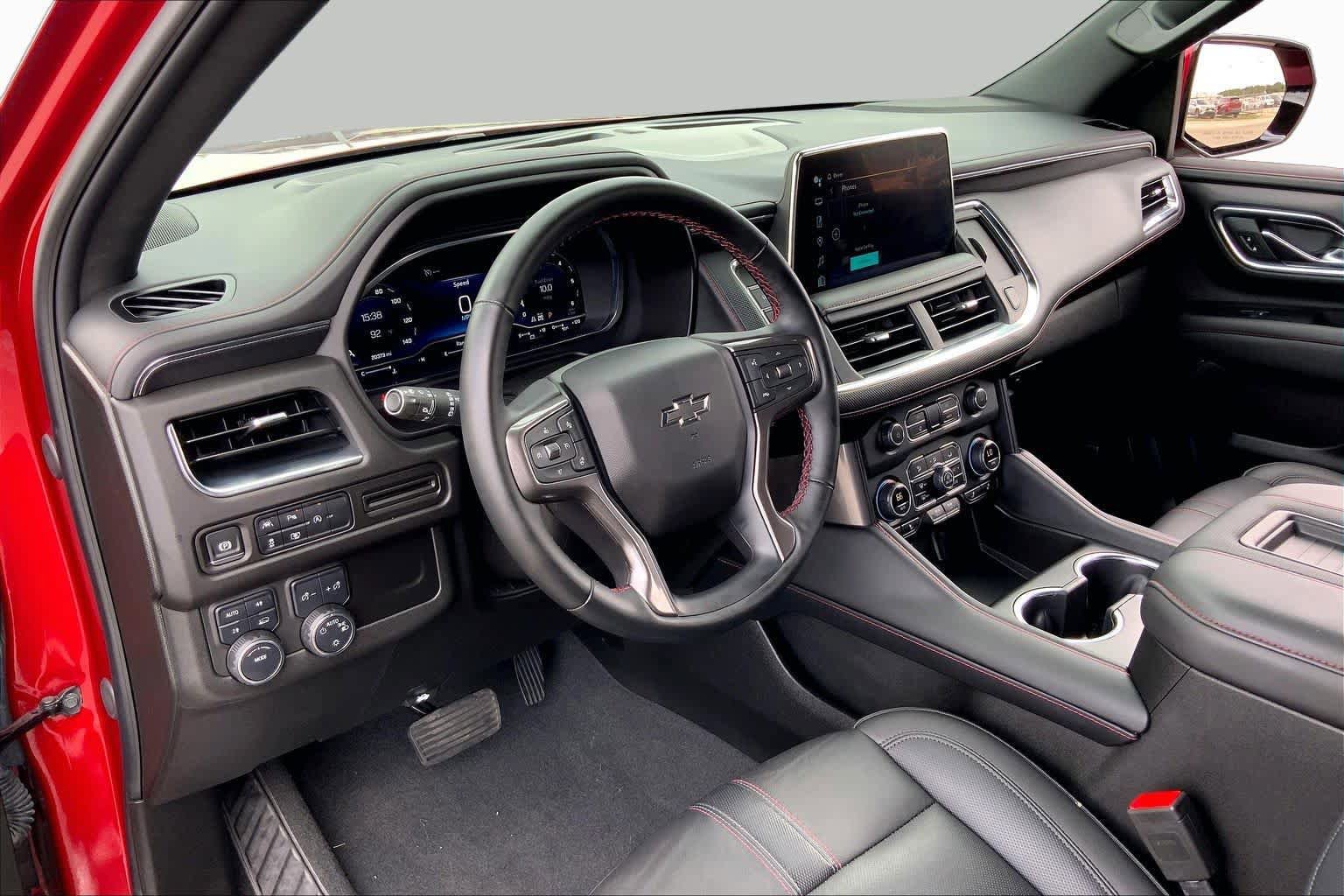 Used 2024 Chevrolet Tahoe RST w/ Luxury Package AWD/4WD image 32