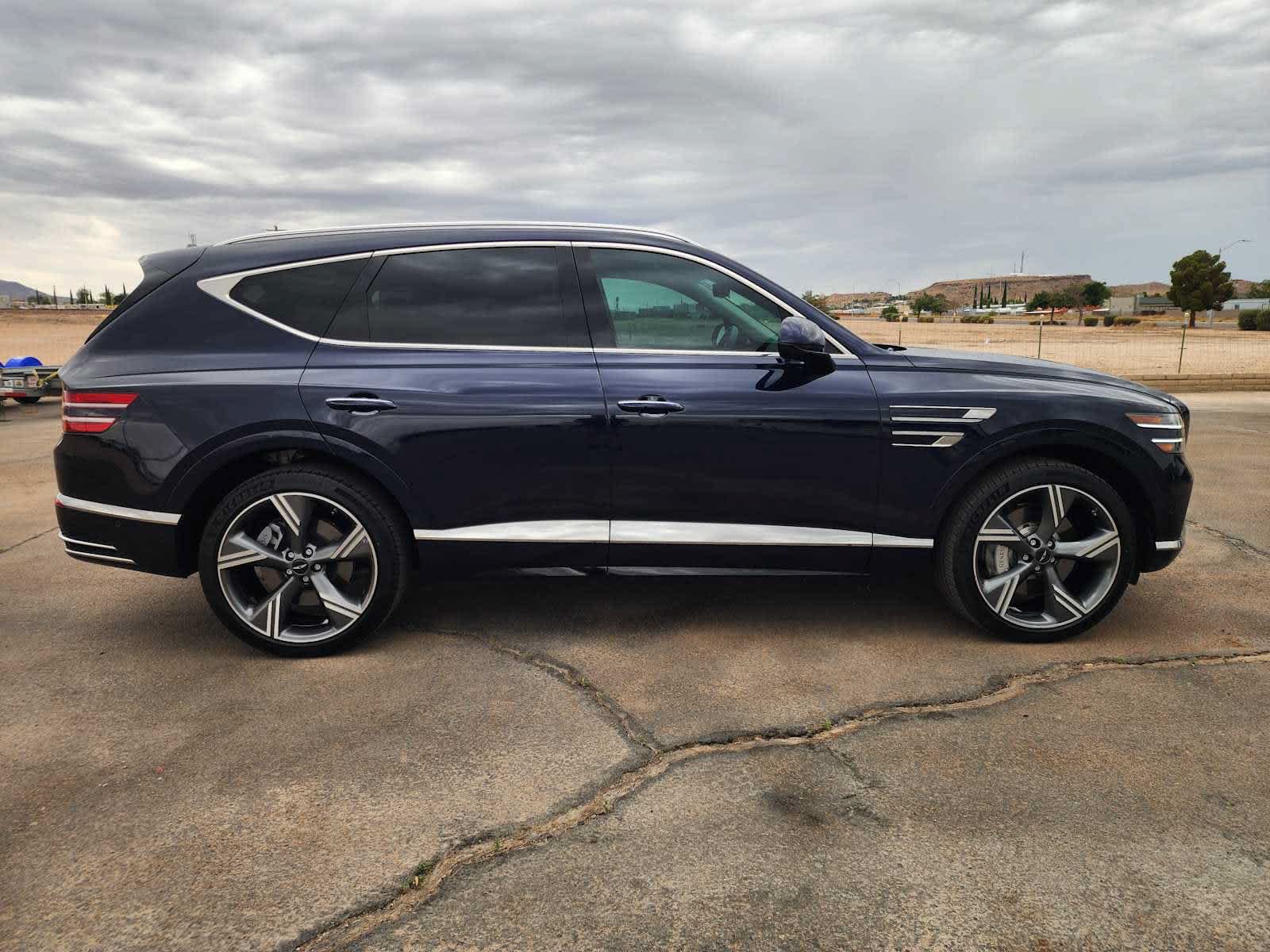 Used 2025 Genesis GV80 3.5T Prestige AWD/4WD image 4