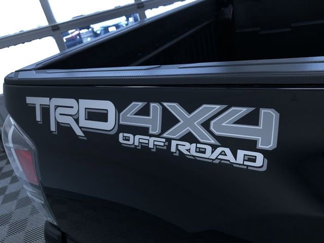 Certified 2022 Toyota Tacoma TRD Off-Road w/ TRD Premium Off Road Package AWD/4WD image 9