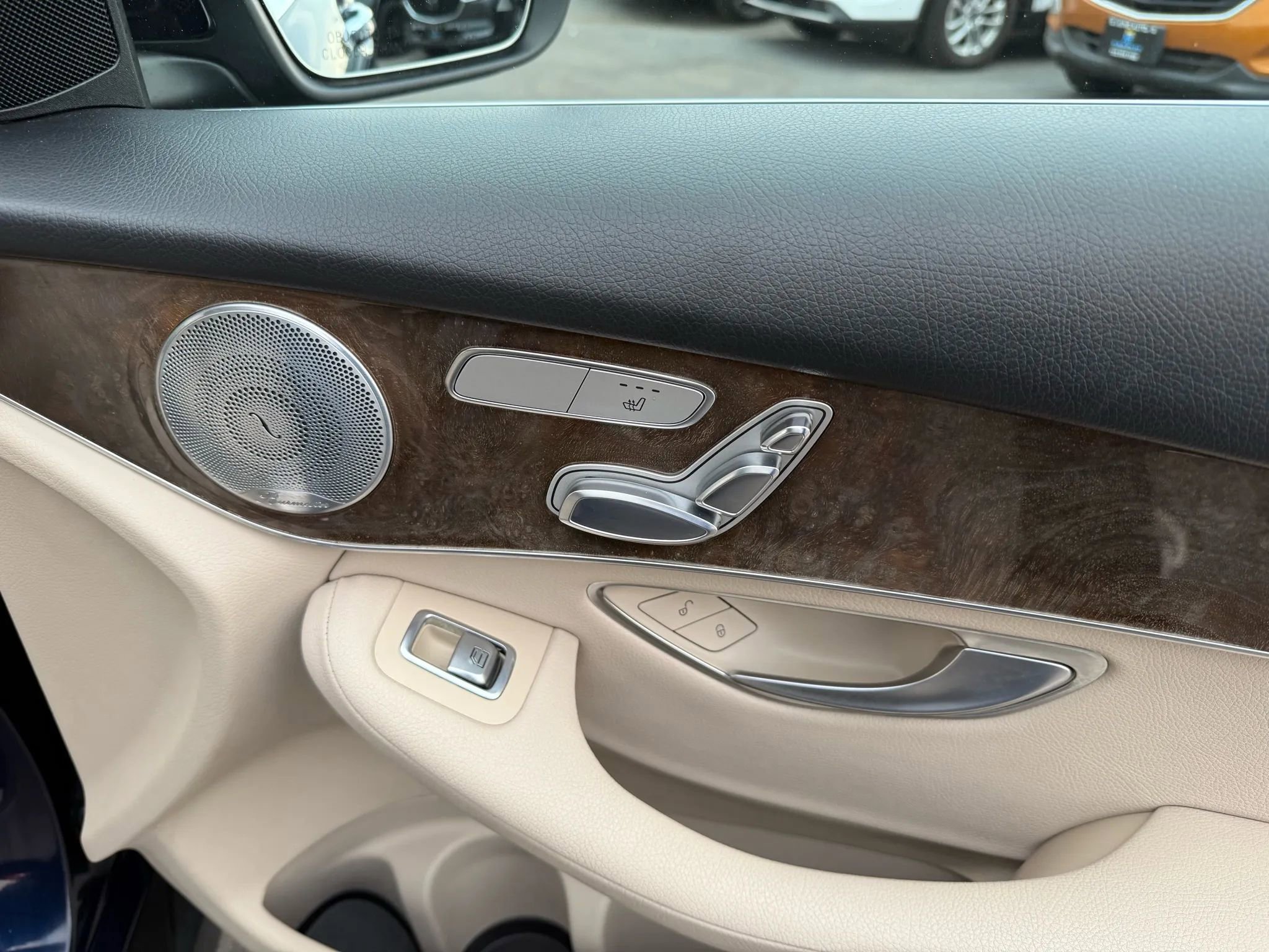 Used 2017 Mercedes-Benz GLC 300 image 25