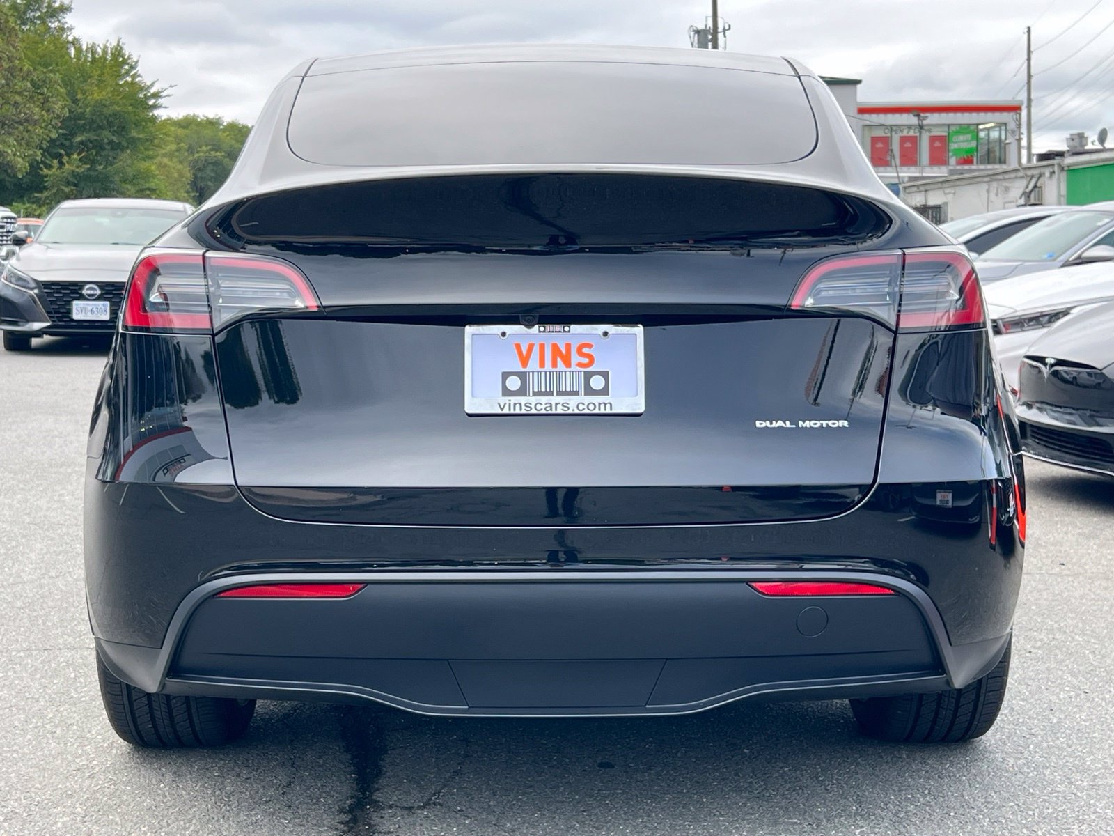 Used 2023 Tesla Model Y Long Range AWD/4WD image 21