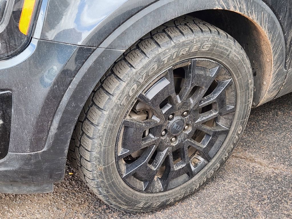 Used 2021 Kia Telluride EX w/ EX Premium Package image 6