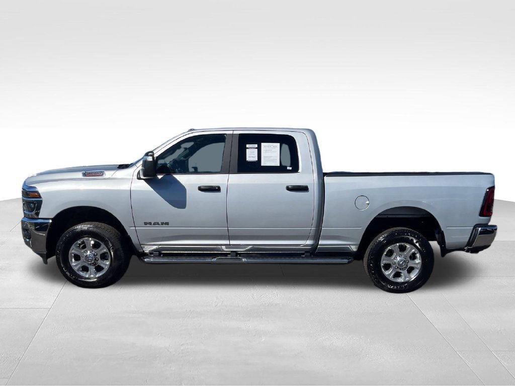 Used 2026 RAM 2500 Big Horn AWD/4WD image 2