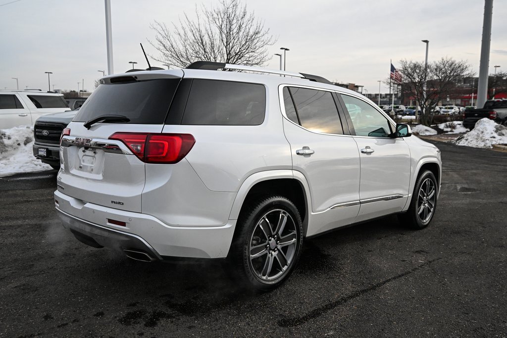 Used 2017 GMC Acadia Denali w/ Technology Package image 5