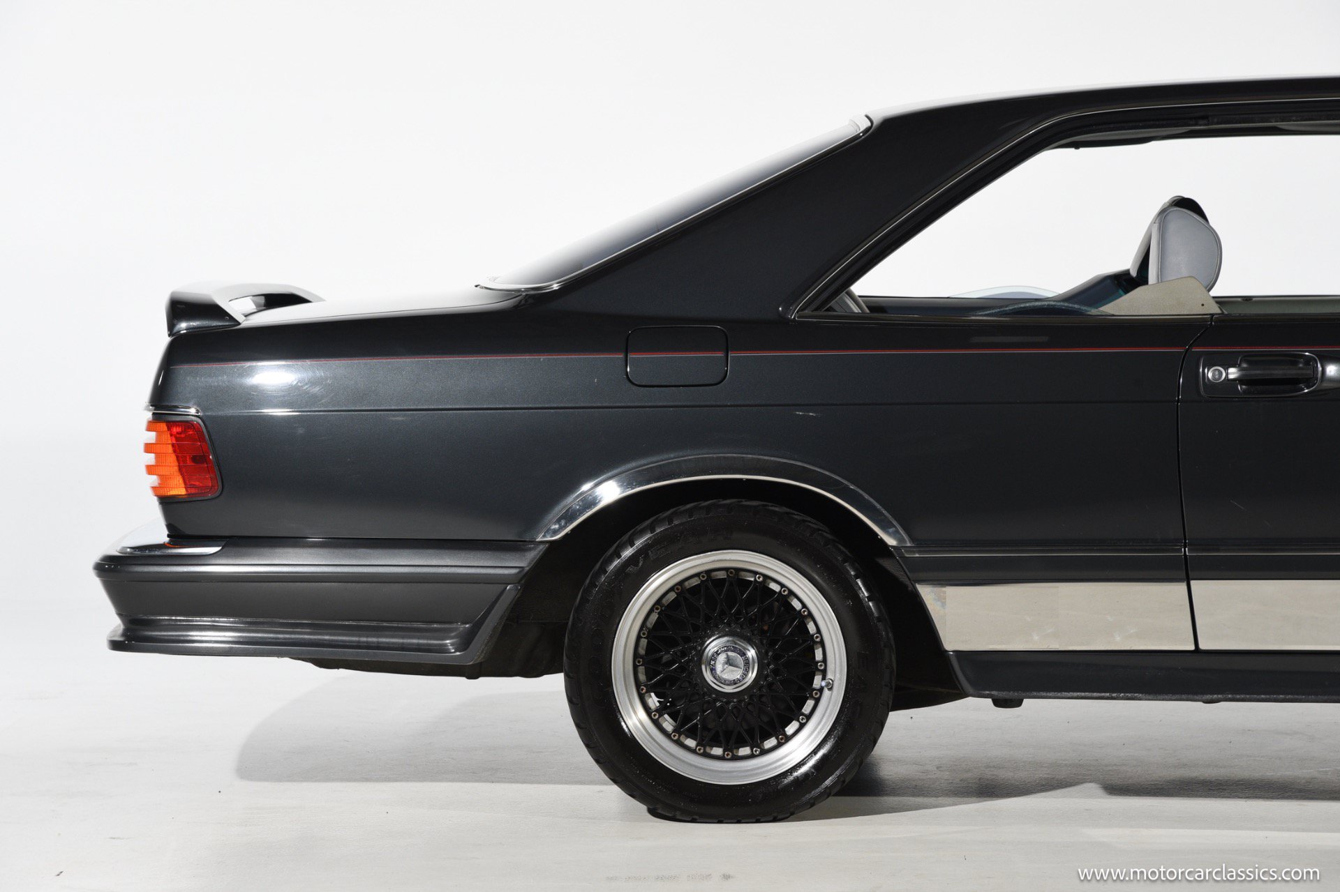 Used 1988 Mercedes-Benz 560 SEC image 16