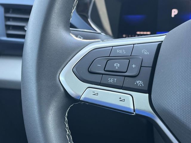 Used 2023 Volkswagen Taos SE w/ Panoramic Sunroof Package image 27