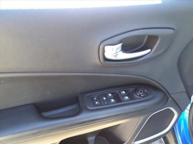 Certified 2019 Jeep Compass Latitude AWD/4WD image 12