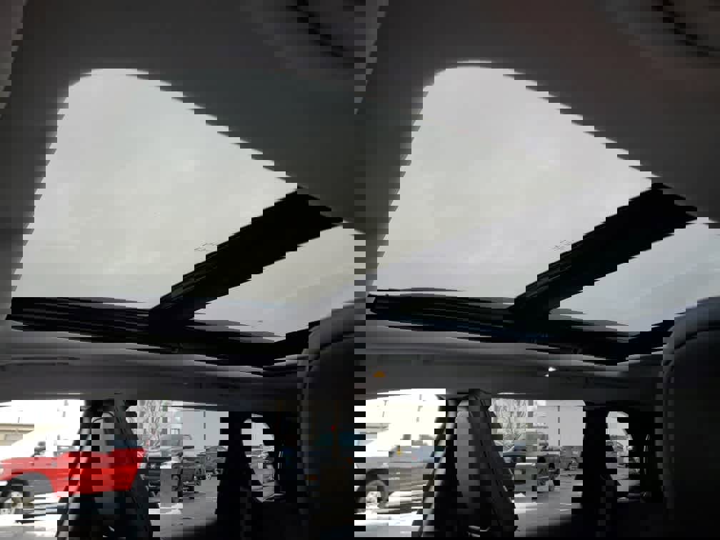 Used 2022 Jeep Cherokee Limited image 15