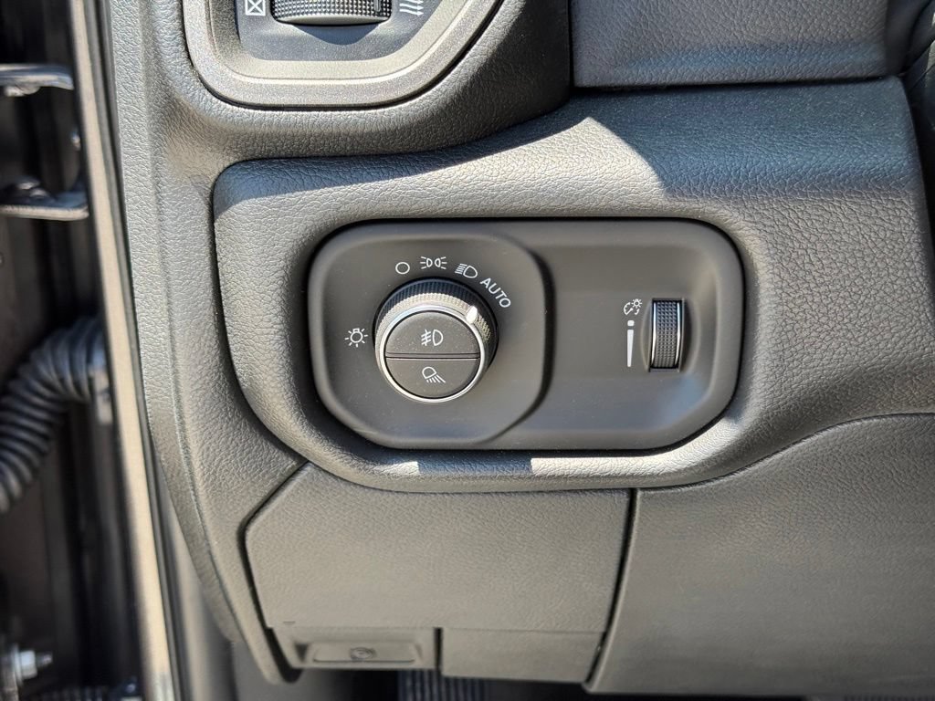 New 2026 RAM 3500 Tradesman AWD/4WD image 19
