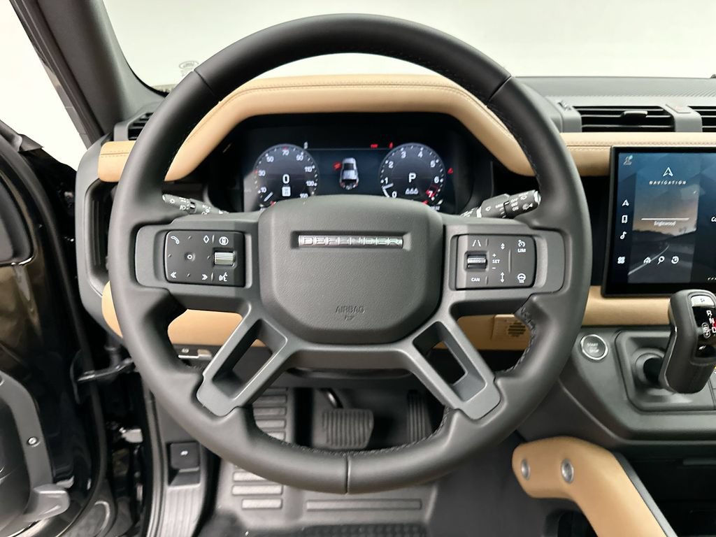 Certified 2025 Land Rover Defender 110 X-Dynamic SE AWD/4WD image 12
