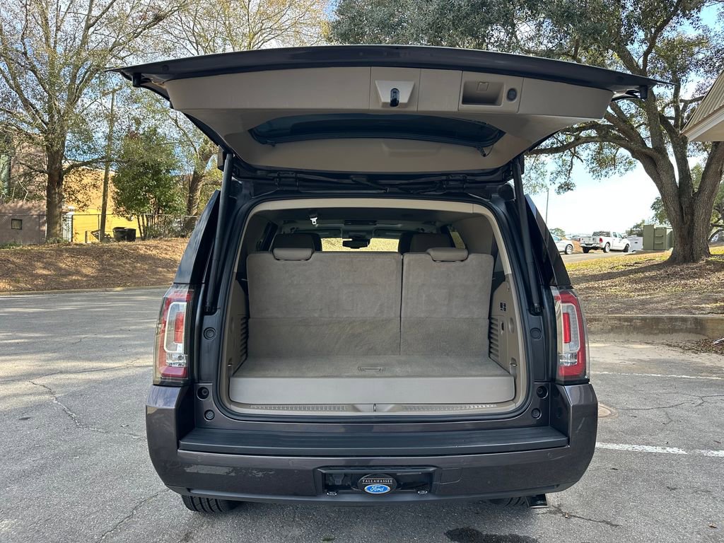 Used 2017 GMC Yukon SLT w/ Premium Edition image 40