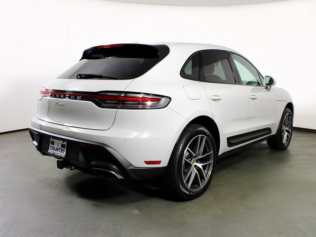 New 2025 Porsche Macan image 7