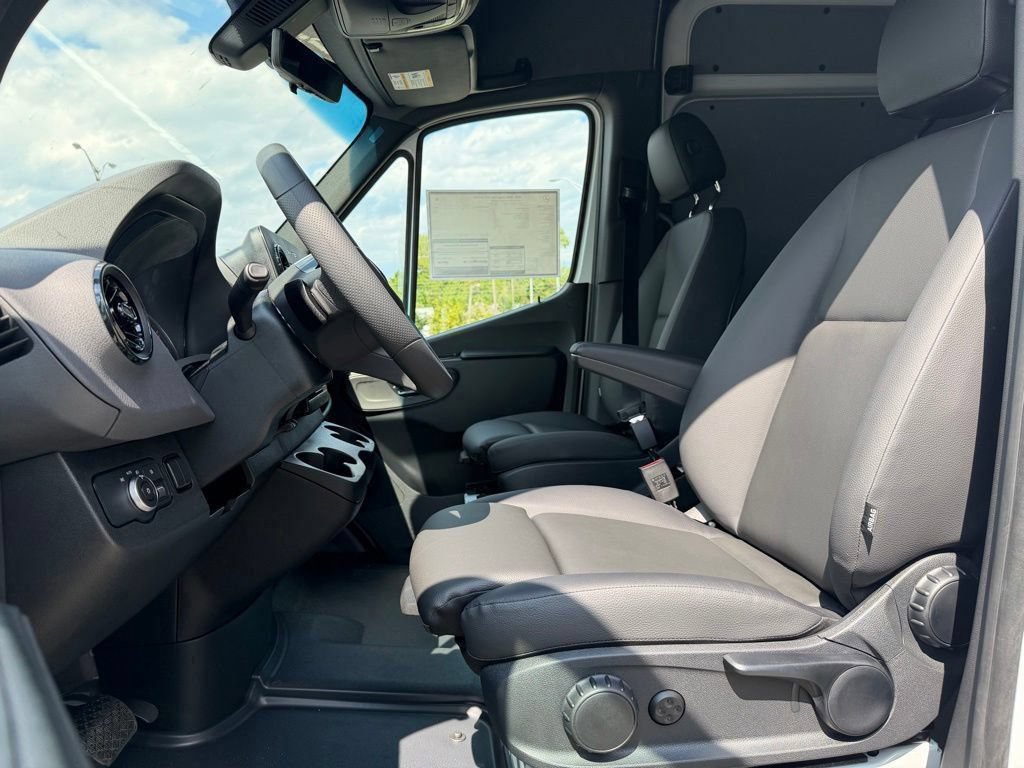 New 2026 Mercedes-Benz Sprinter 2500 image 14