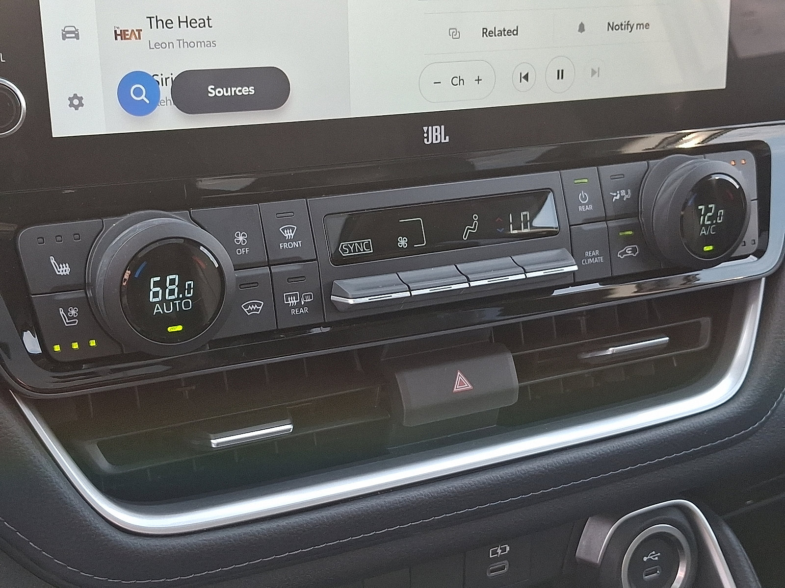 Used 2024 Toyota Grand Highlander AWD image 17