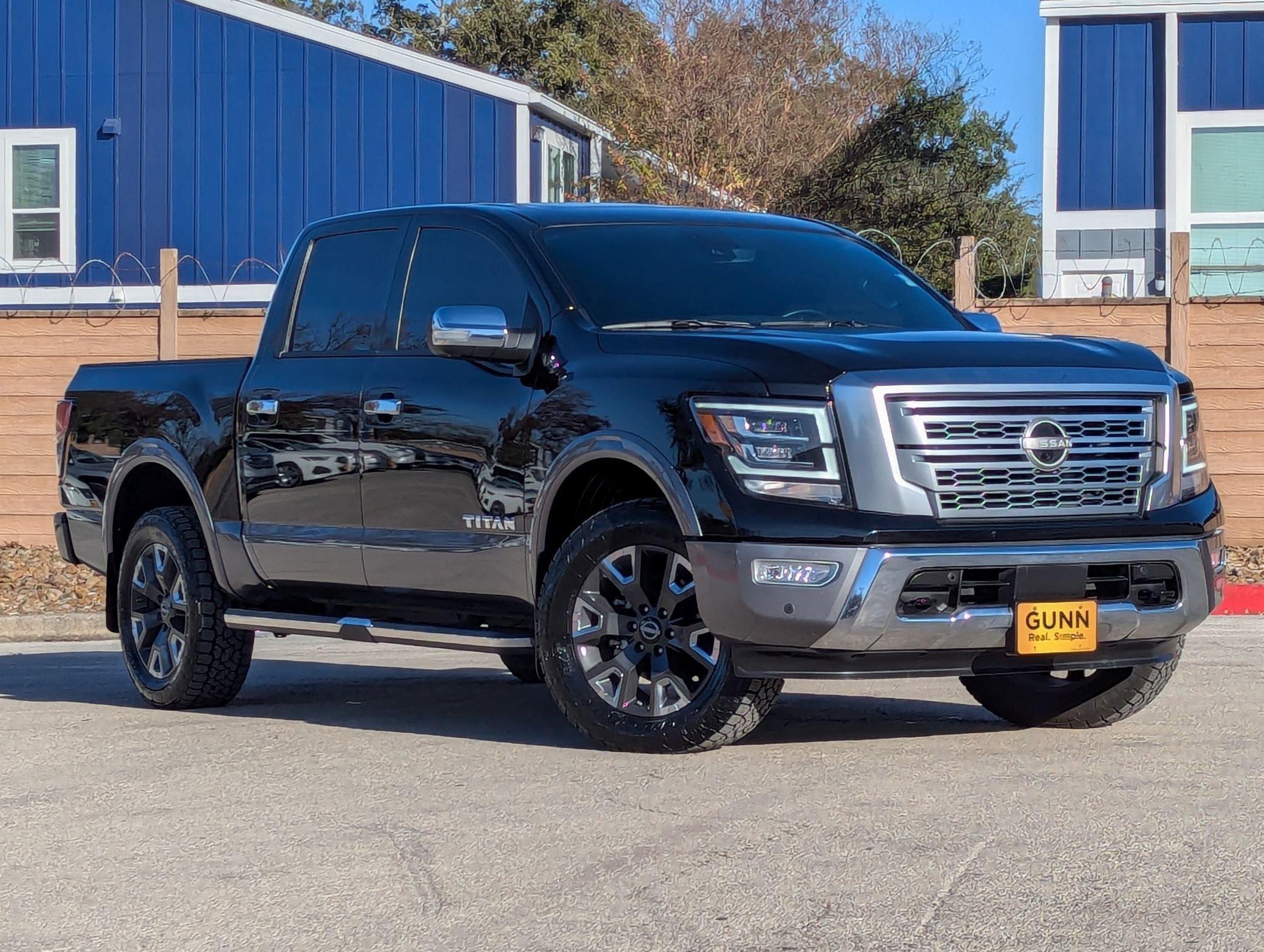 Used 2023 Nissan Titan Platinum Reserve w/ Moonroof Package video 2