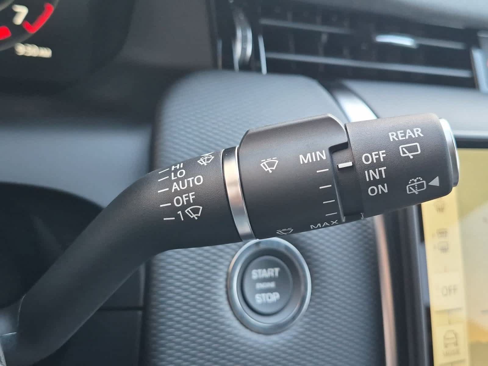 New 2026 Land Rover Discovery Sport Landmark AWD/4WD image 27