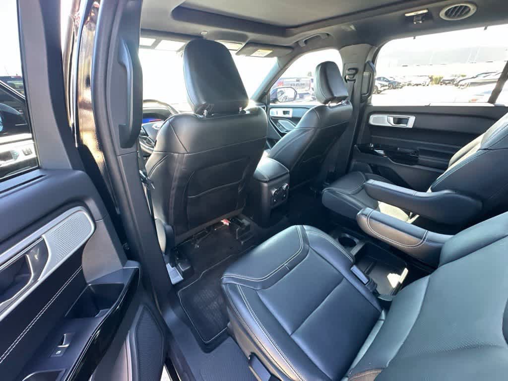 Used 2021 Ford Explorer ST w/ Equipment Group 401A AWD/4WD image 12