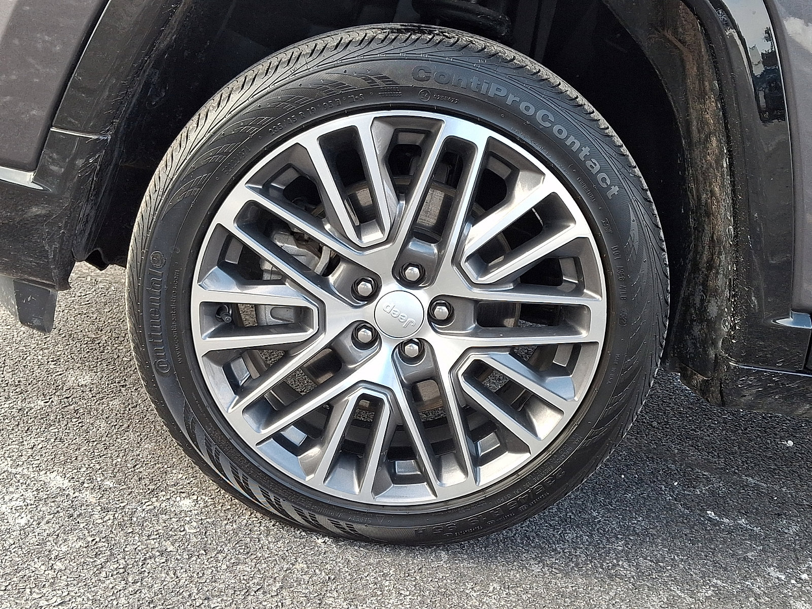 Certified 2023 Jeep Compass Limited w/ Elite Group image 8