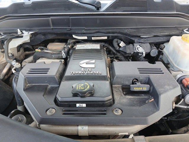 Used 2021 RAM 5500 Tradesman w/ Chrome Appearance Group image 16