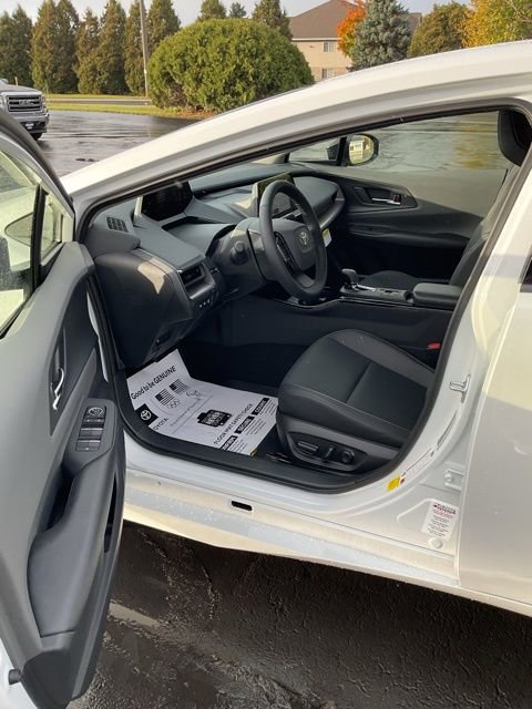 New 2026 Toyota Prius XLE image 9