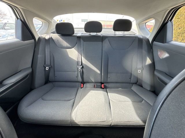 Certified 2025 Kia K4 LXS image 25