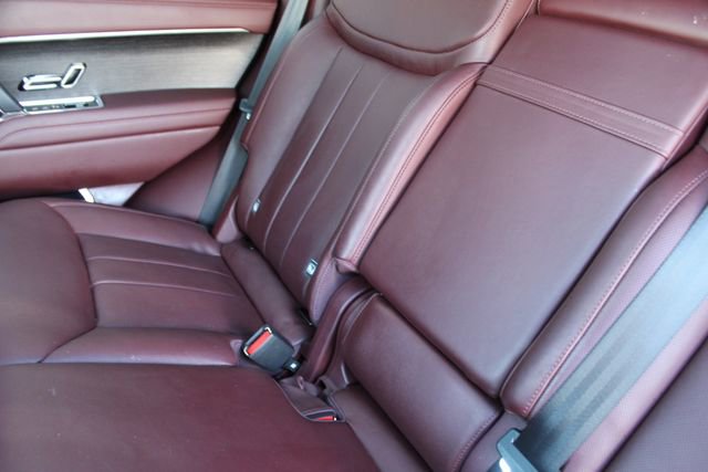 Used 2024 Land Rover Range Rover SE image 24