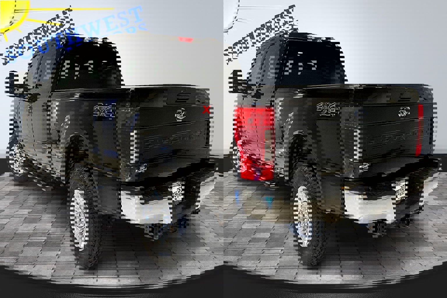 Used 2022 Ford F250 XLT image 4