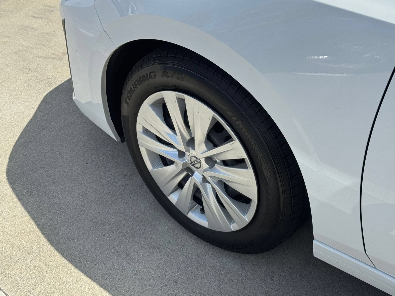 Used 2025 Nissan Sentra S FWD image 23