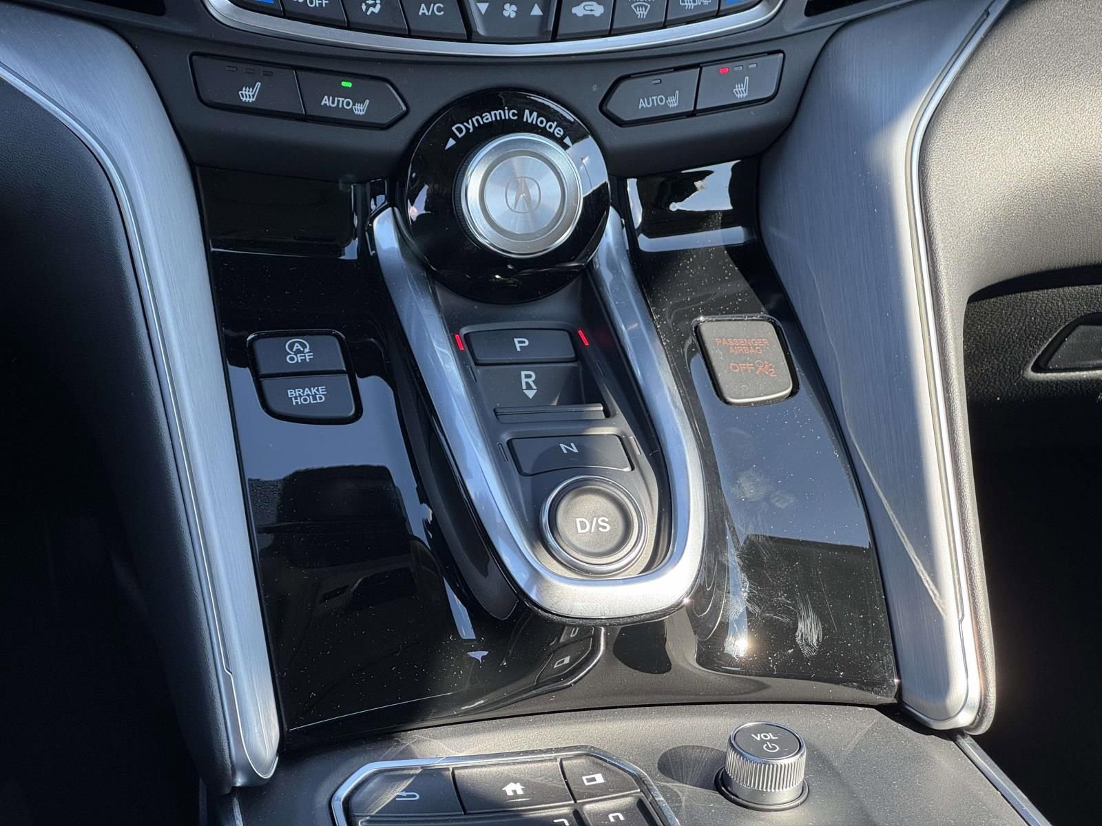 Certified 2025 Acura TLX w/ Technology Package image 19