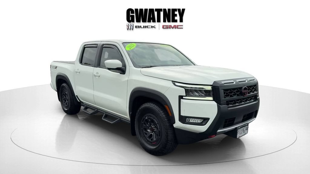 Used 2025 Nissan Frontier Pro-X w/ Pro Convenience Package RWD image 3
