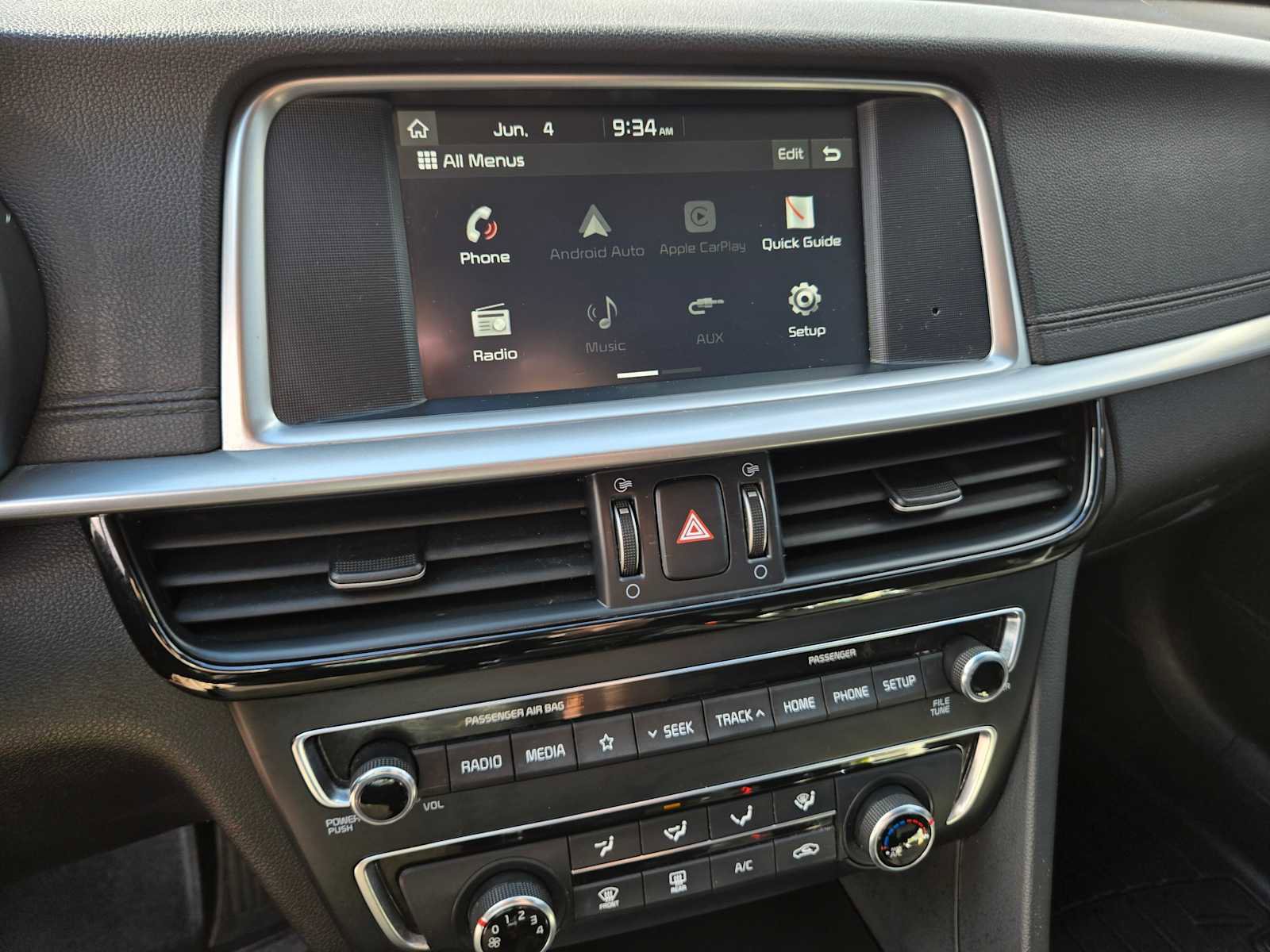 Used 2020 Kia Optima LX FWD image 25