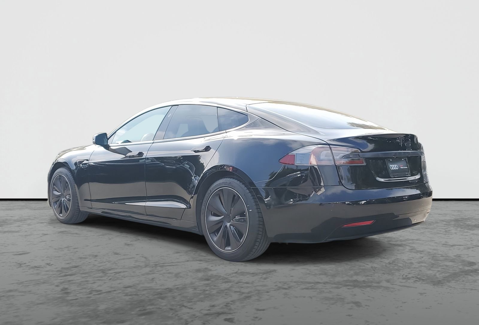 Used 2021 Tesla Model S Long Range Plus image 3