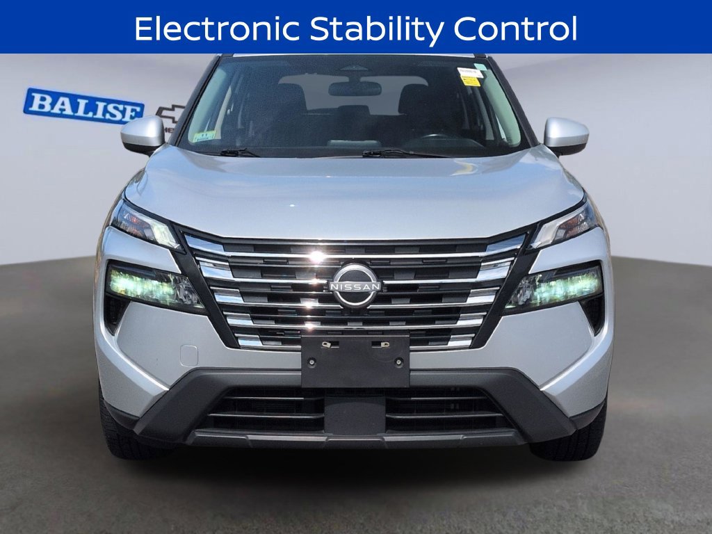Used 2025 Nissan Rogue SV AWD/4WD image 9