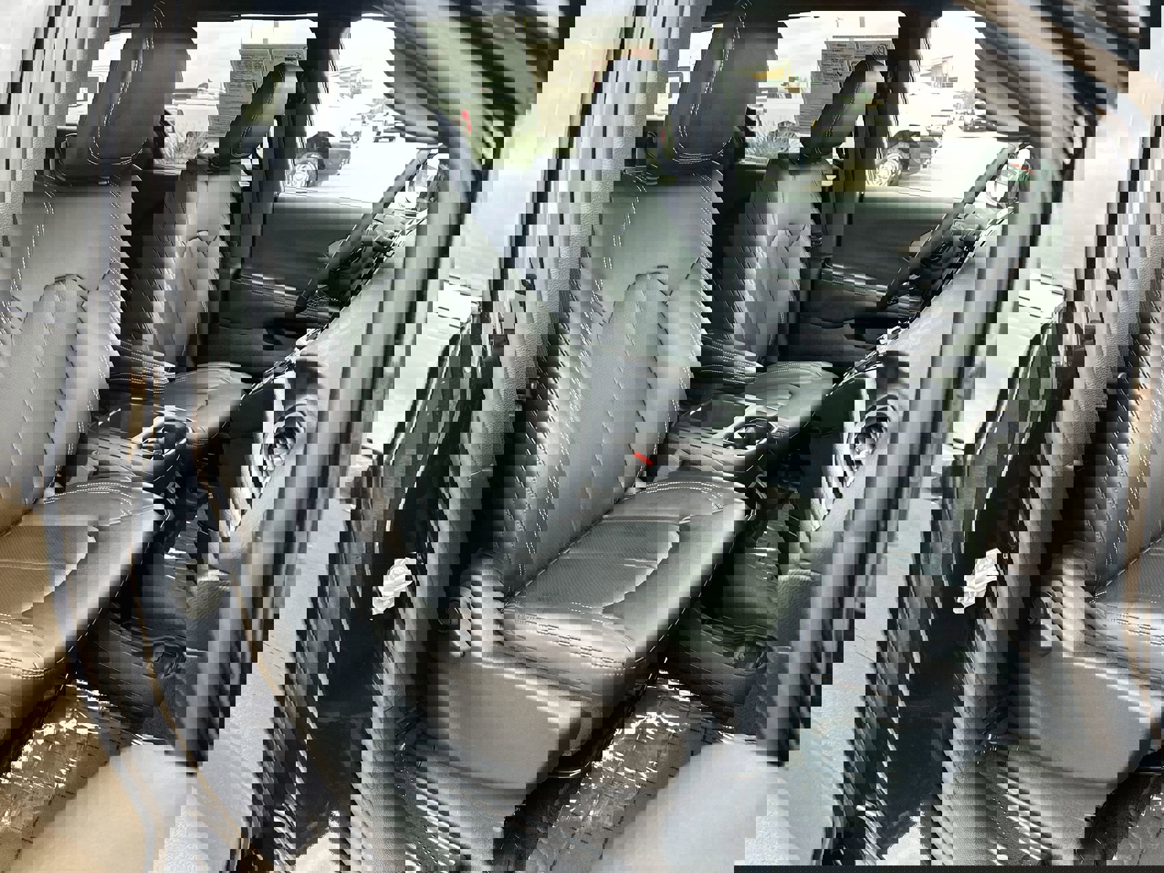 Used 2025 Chrysler Pacifica Select image 23