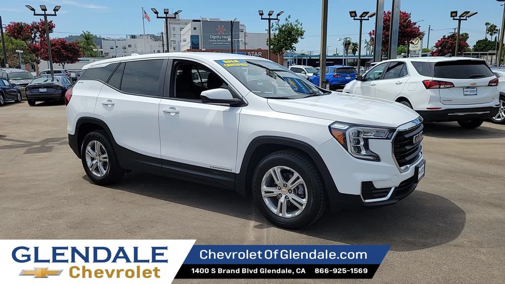 Certified 2024 GMC Terrain SLE FWD image 2