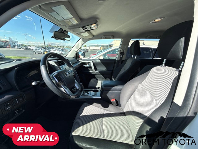 Used 2024 Toyota 4Runner SR5 AWD/4WD image 10