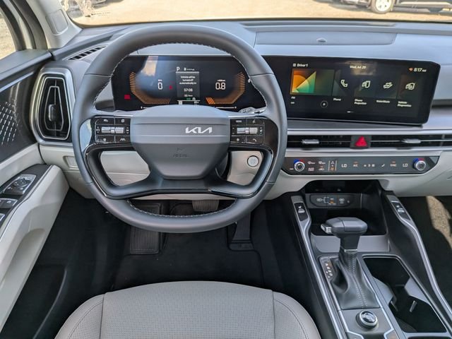 New 2026 Kia Sorento S FWD image 18