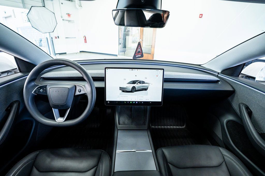 Used 2025 Tesla Model 3 Long Range image 46