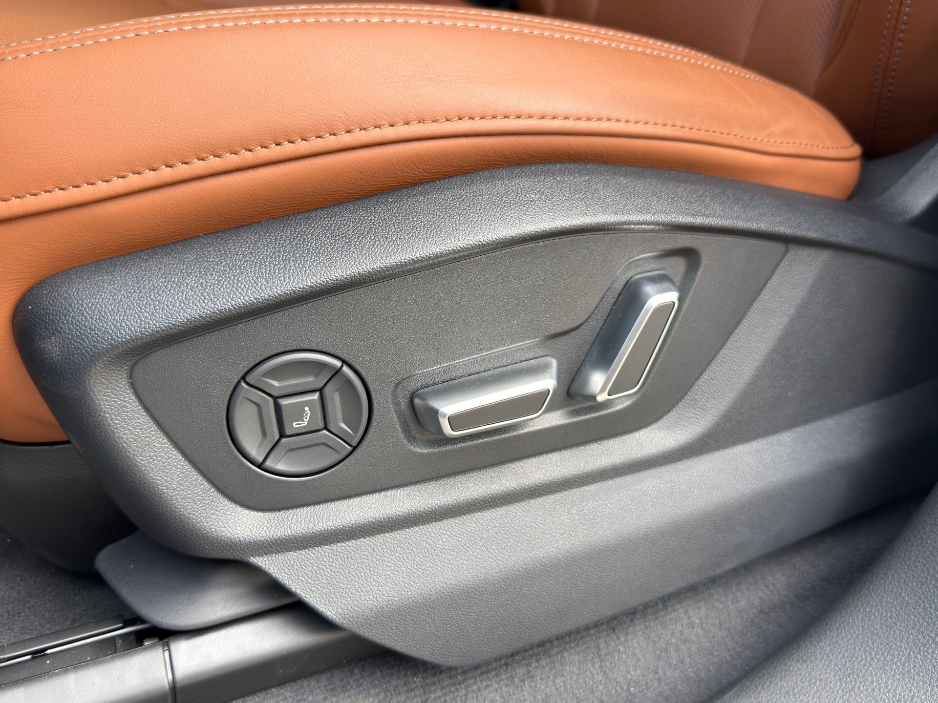 New 2026 Audi Q8 Prestige AWD/4WD image 35