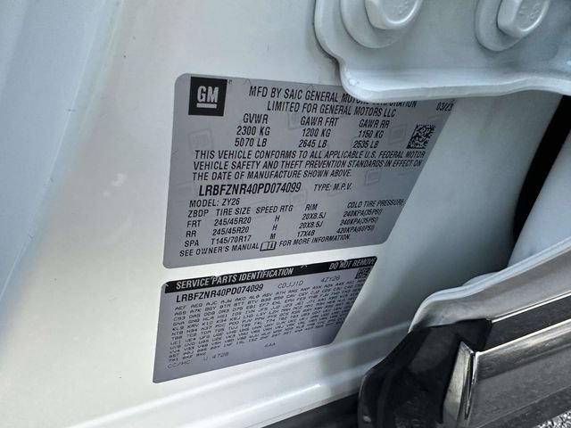 Used 2023 Buick Envision Essence w/ Sport Touring Package image 32