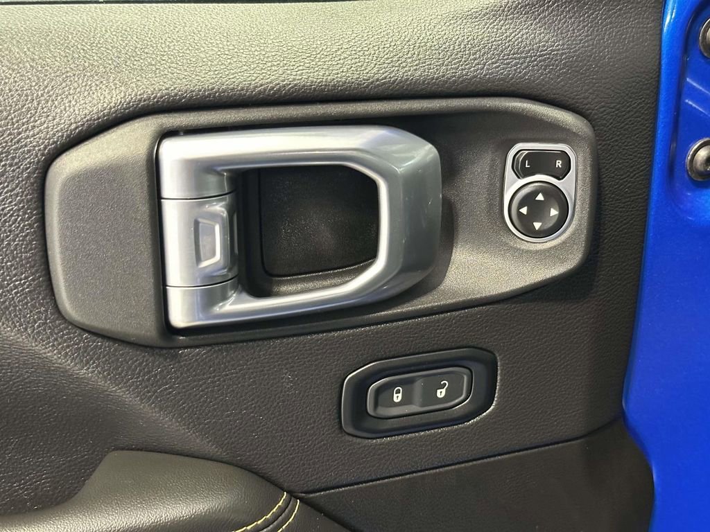 Used 2024 Jeep Wrangler Unlimited Sahara w/ Safety Group image 29