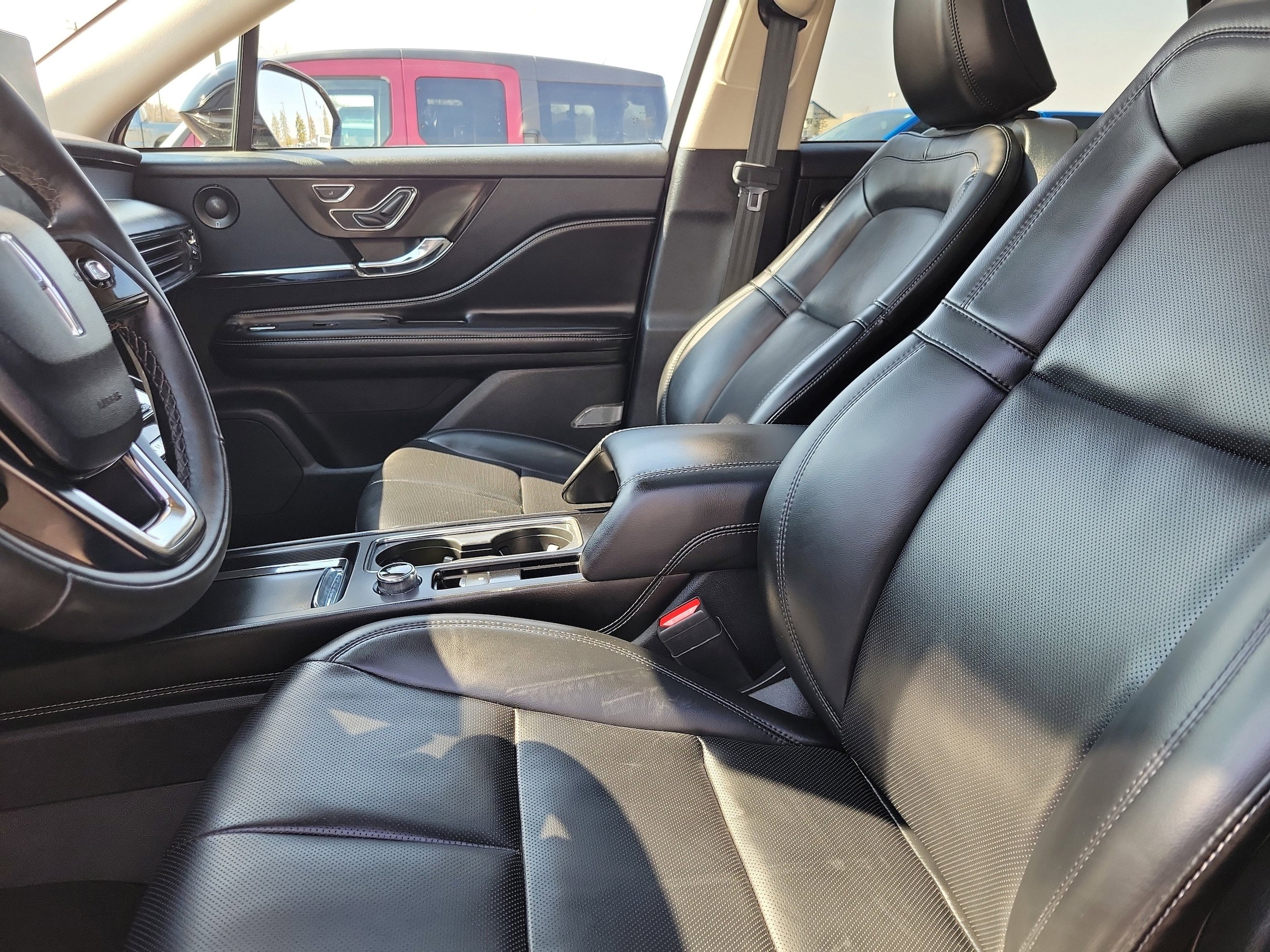 Used 2023 Lincoln Corsair AWD w/ Equipment Group 102A image 19