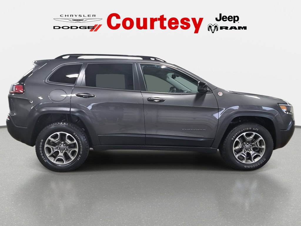Certified 2022 Jeep Cherokee Trailhawk image 4