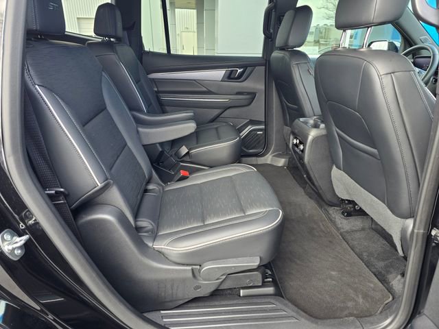 Used 2025 Buick Enclave Sport Touring image 18