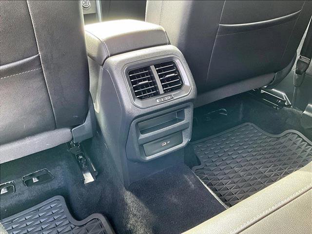Used 2022 Volkswagen Taos SE image 25