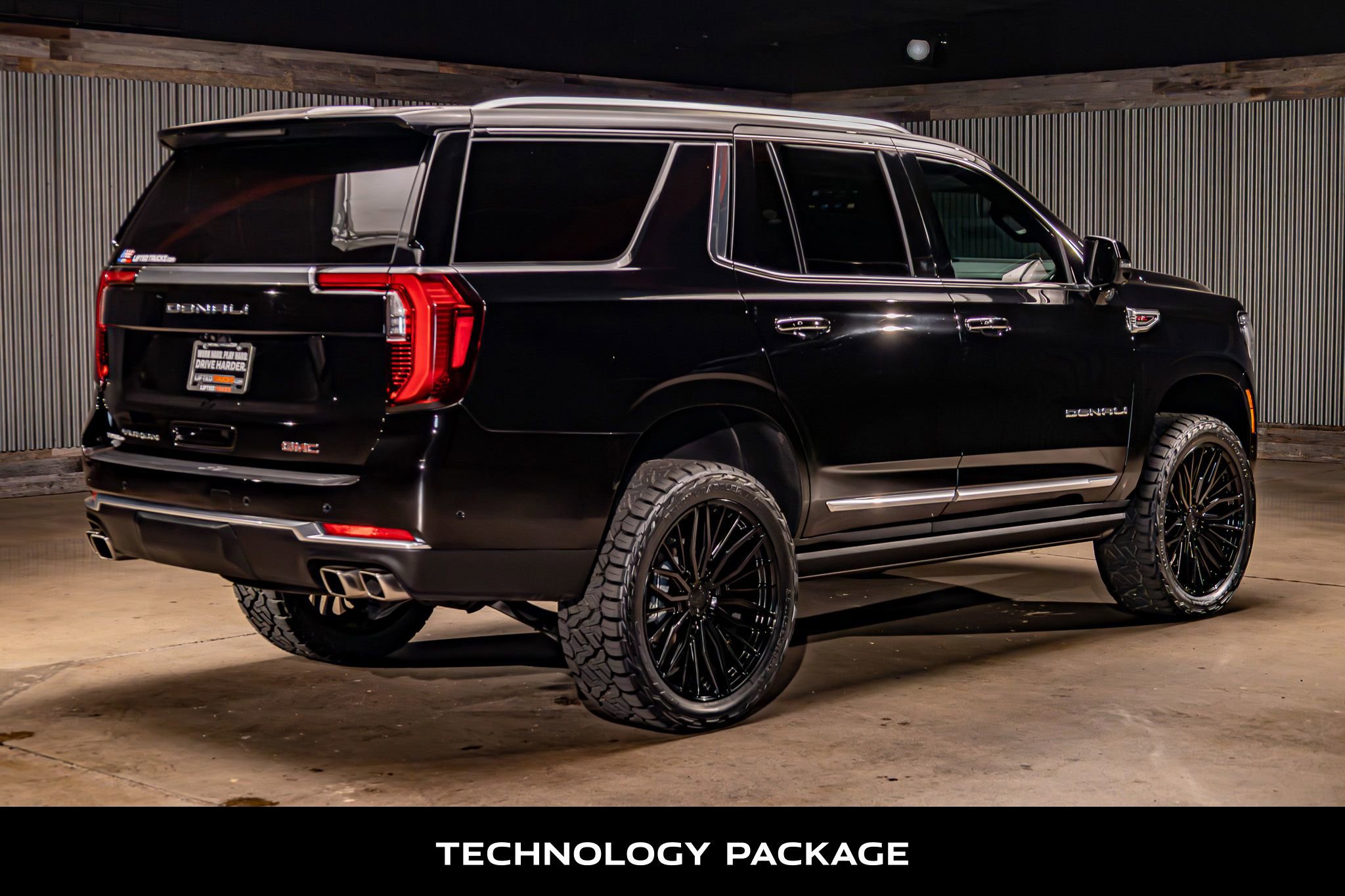 Used 2025 GMC Yukon Denali w/ Denali Reserve Package image 10